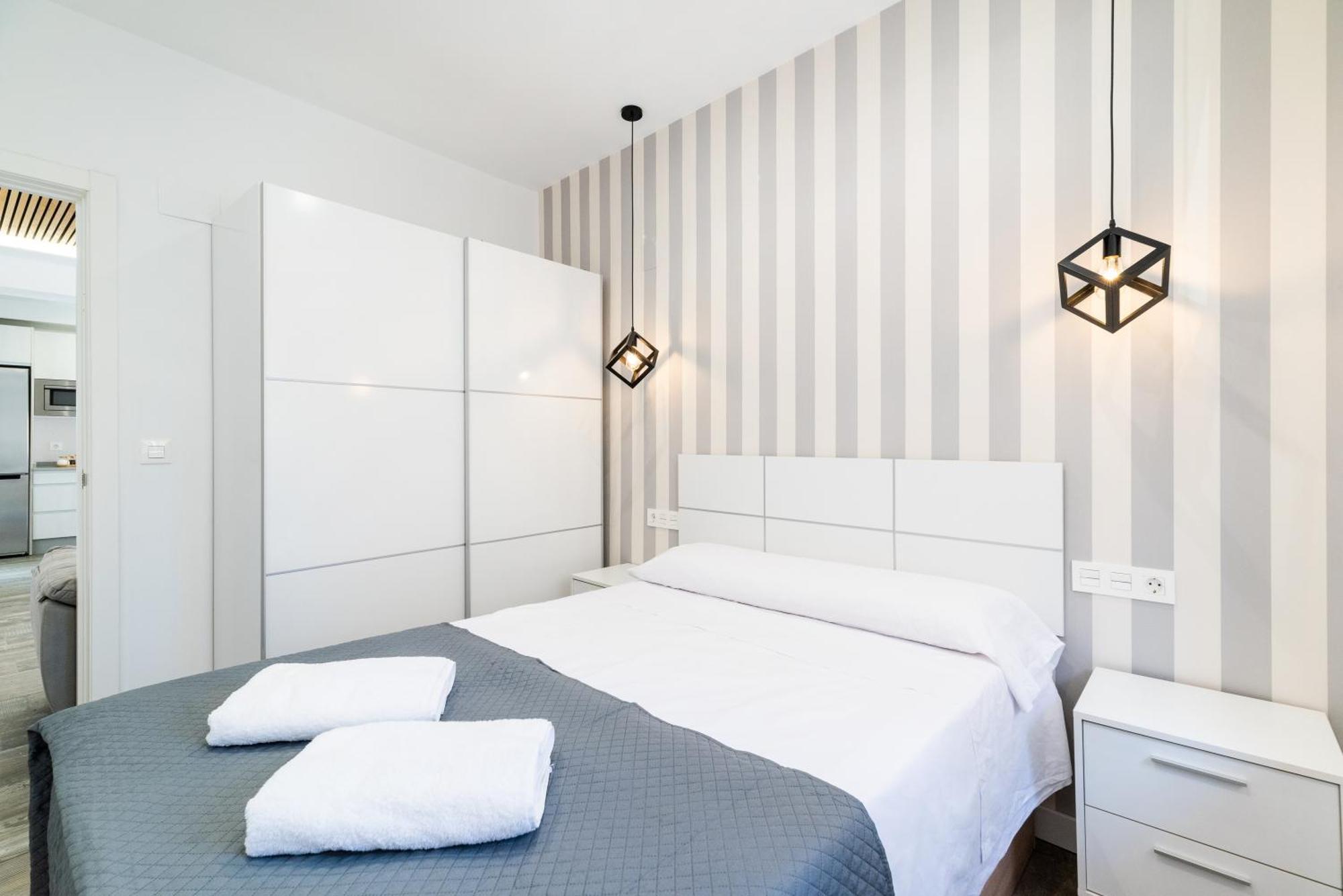 Pajaritos Suites Junto A Centro, Estacion De Tren Y Plaza De Toros 그라나다 외부 사진